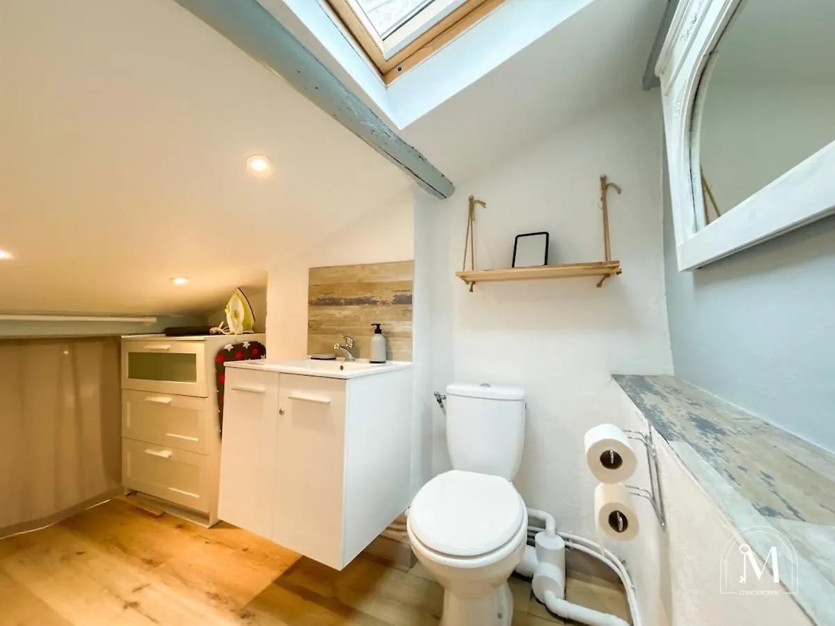 Apartment Studio Climatise Dans Le Centre-Ville De Sanary